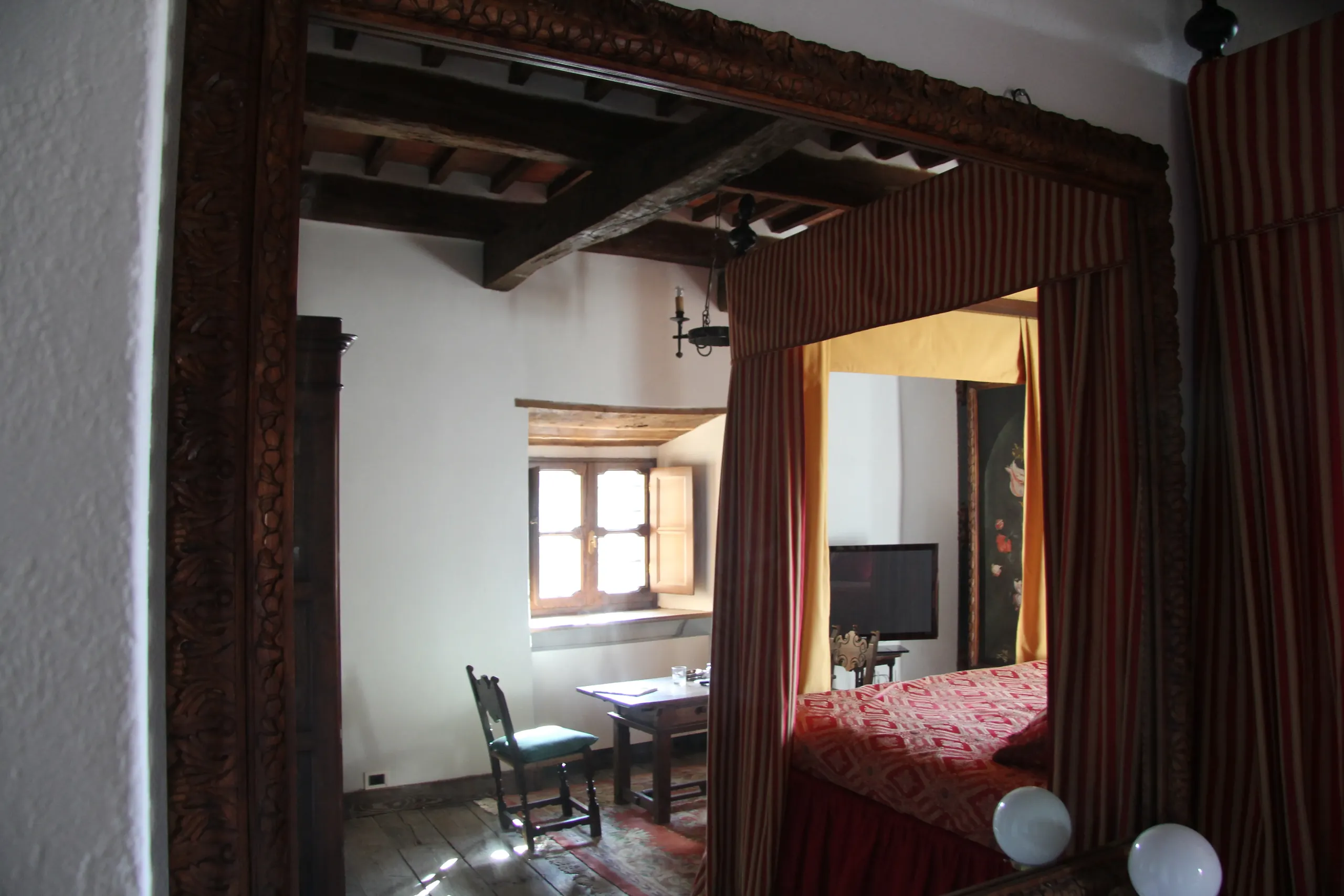 Camera dei Fiori — vista 3