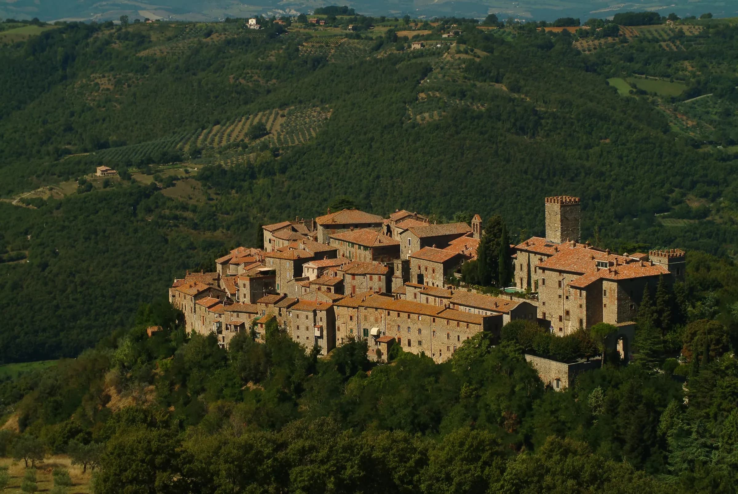 By plane to the Principato di Parrano
